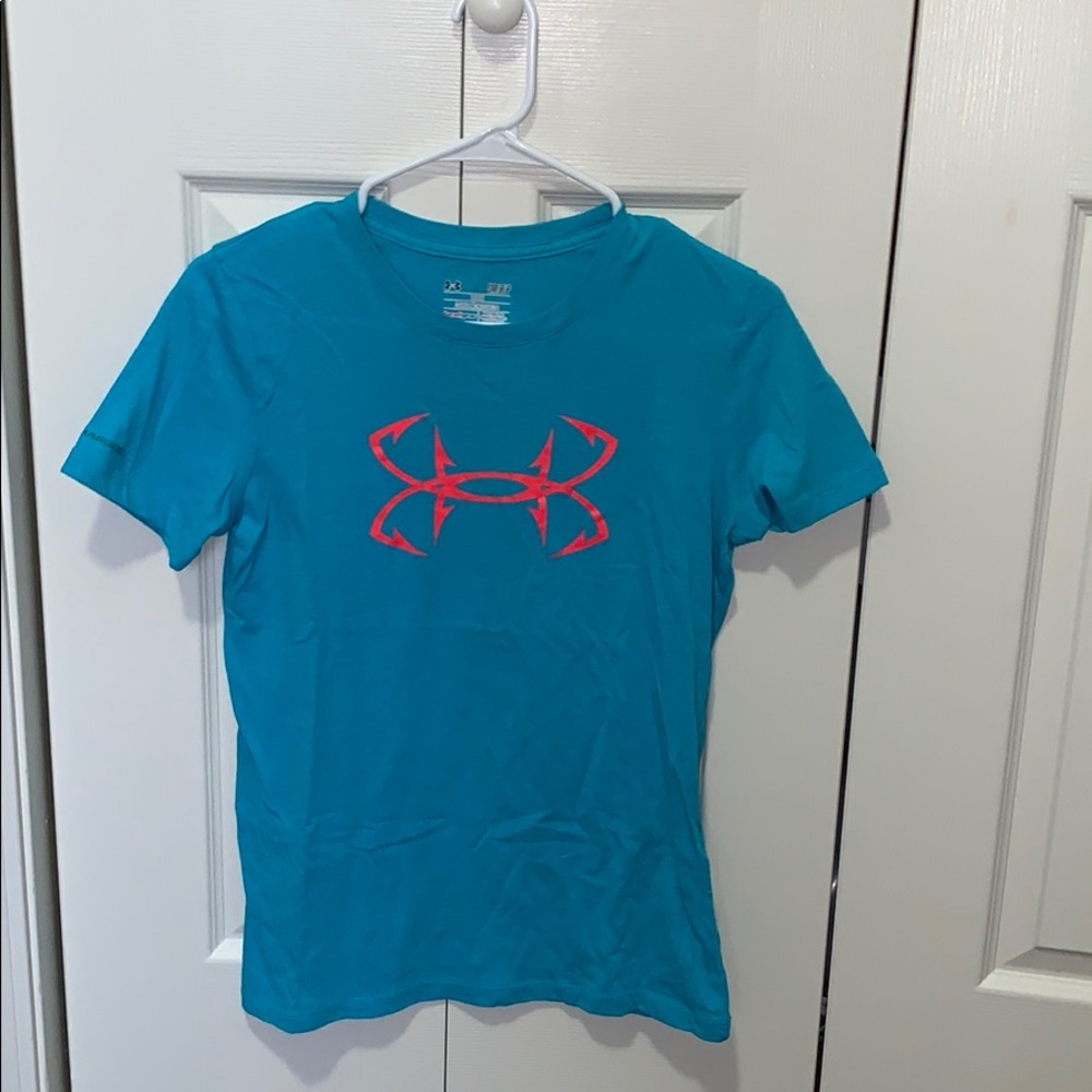 UA short sleeve shirt